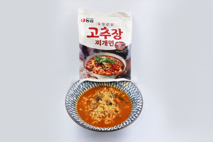  밥말아 먹으면 맛있는 농심 고추장찌개면