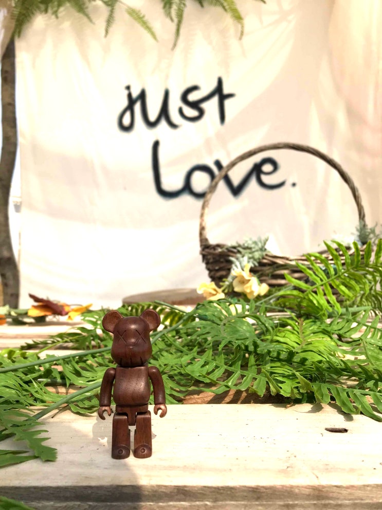 just L.O.V.E just L.O.V.E