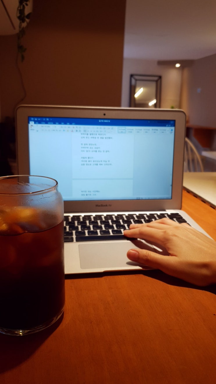 네이버웹소설 공모전 참여중. 때늦은 비 12화 업뎃 네이버웹소설 공모전 참여중. 때늦은 비 12화 업뎃