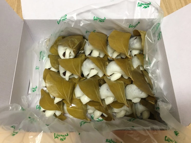  평촌 떡집 꽃닮(구 설송원) 망개떡 선물로 너무 좋네요!