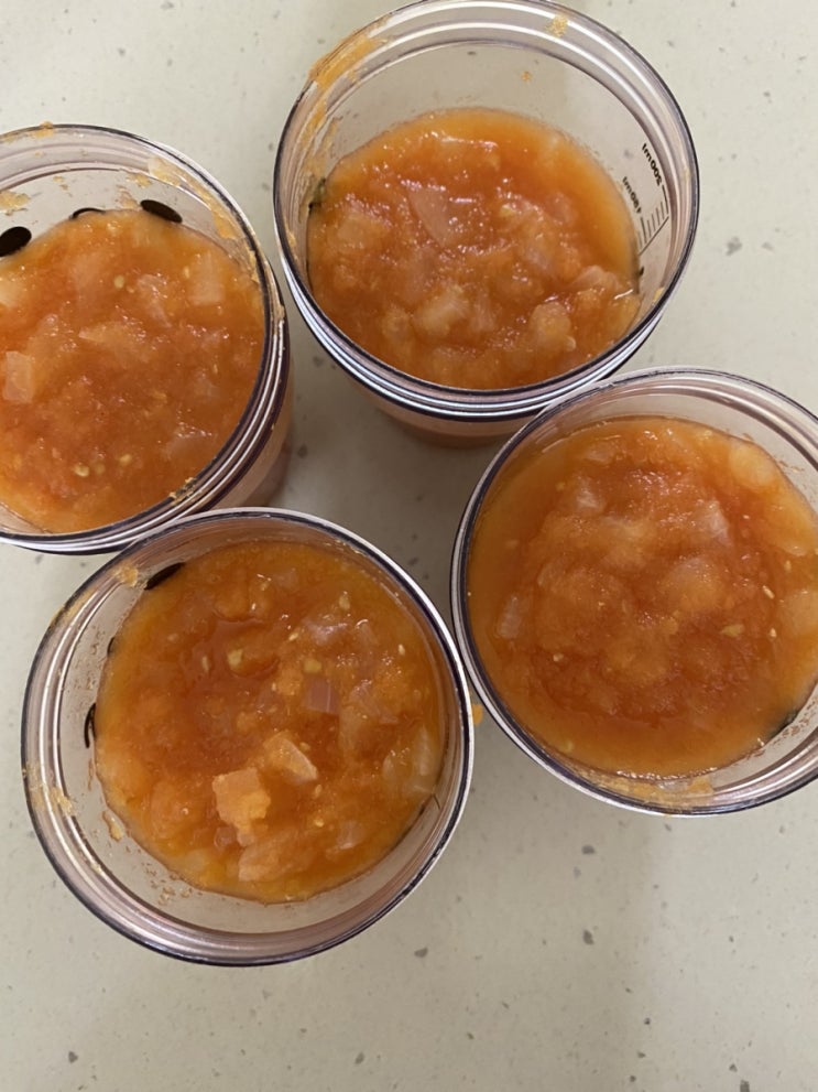  돌아기 토마토소스만들기