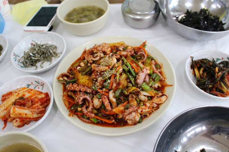  거제 몽돌해수욕장 대박난 맛집/충무할매김밥 둘다 다녀온 솔직후기 거제 동부면 학동 맛집
