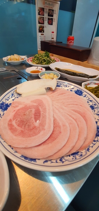 배곧 신도시 맛집 꽃삼겹이 맛있는 연꽃집