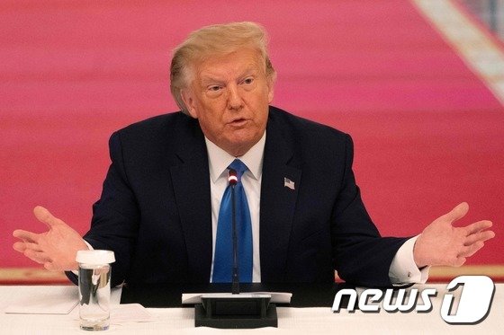 5만 한국 유학생 "휴~"…美 유학생 비자 제한 '없던 일로' 5만 한국 유학생 "휴~"…美 유학생 비자 제한 '없던 일로'