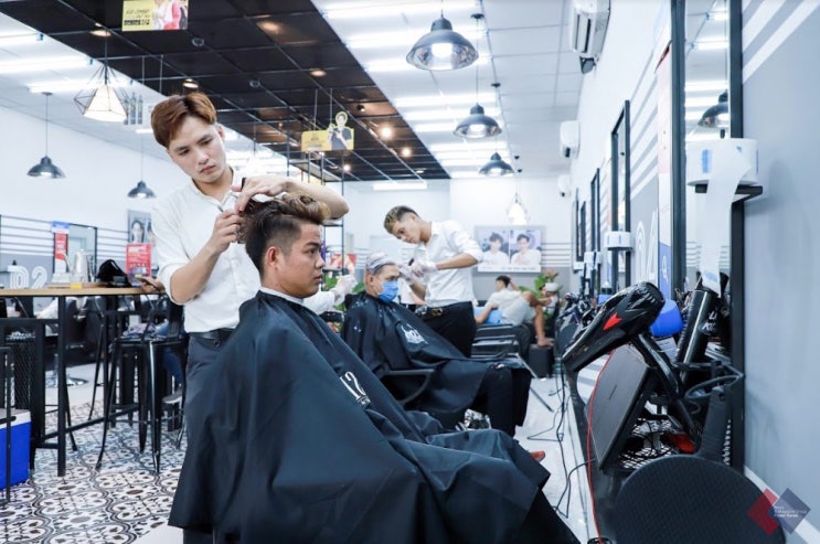  salon 30Shine 시스템으로 유명한 남성 헤어살롱 체인 30SHINE을 찾다.