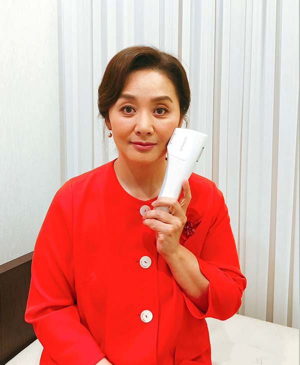  이응경 나이 이진우 배우 전남편 직업 이혼 사유 이유 재혼 결혼 전부인 아내 키 학력 고향 몸무게 종교 소속사 데뷔 드라마 영화 출연작 자녀 딸 아들 가족관계