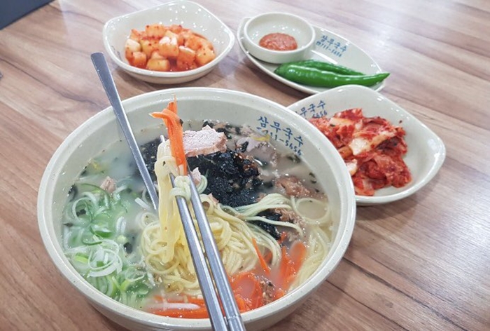  제주 고기국수맛집 제주공항에서 가까운 삼무국수