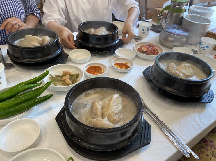  복날엔 삼계탕! 서초맛집 “지호한방삼계탕”