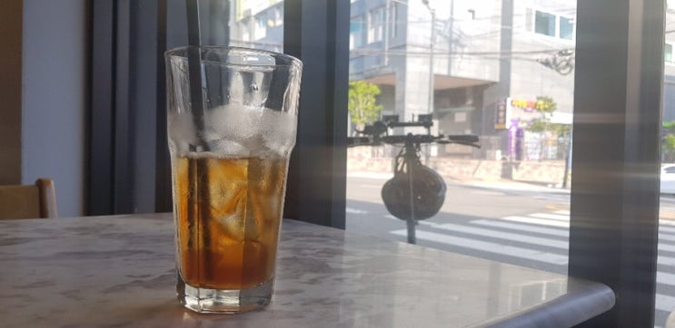  금요일 나른한 오후.