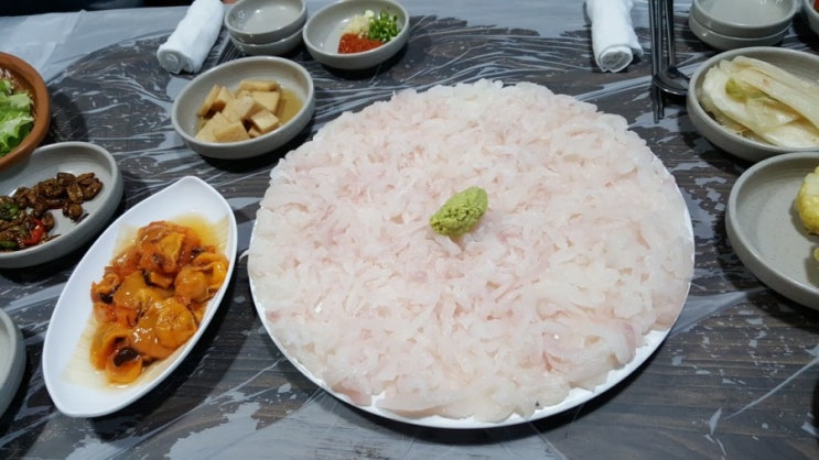  여름철 보양식 - 하모회를 드셔 보셨나요?