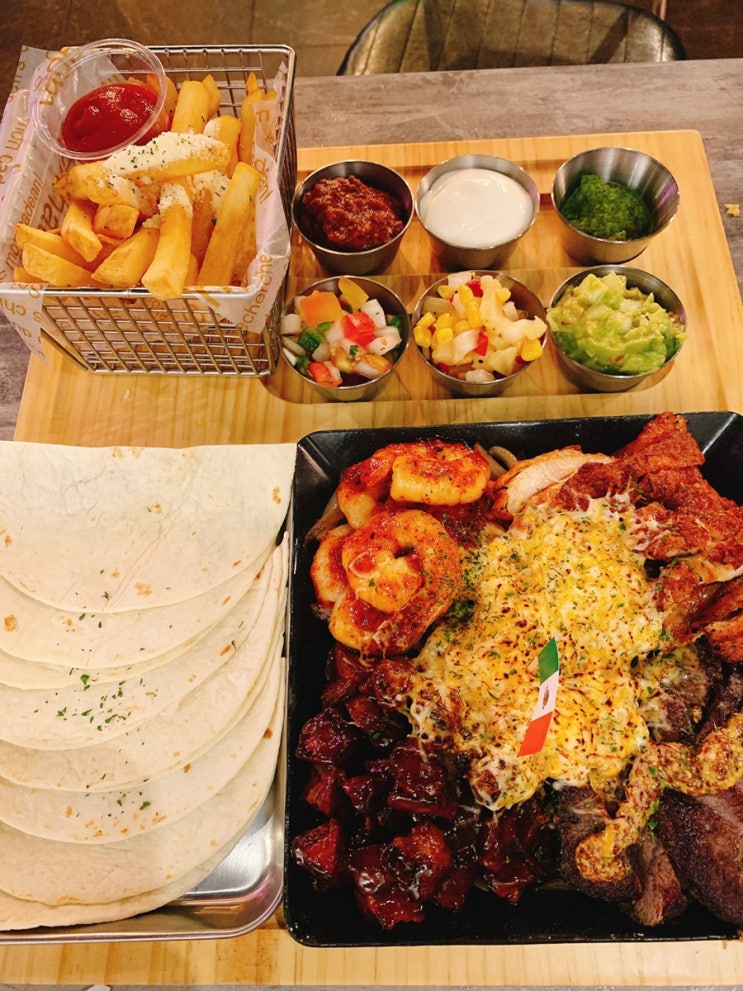  (대학로)처음맛본 멕시코음식 존맛탱 - 고부기