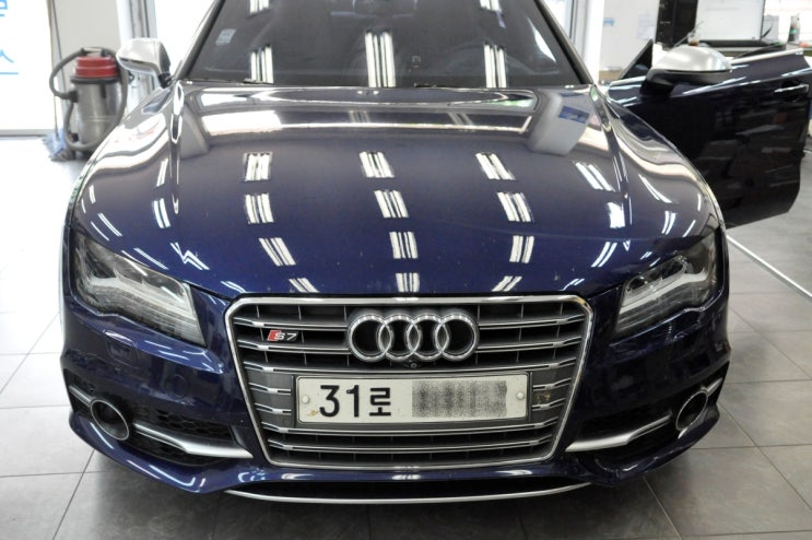  아우디 모니터수리 AUDI S7 순정화면 MMI 팝업모니터 고장 - 수원 아우디 MMI & MIB & 오디오 , 모니터 , 앰프 고장수리 전문 수원테크