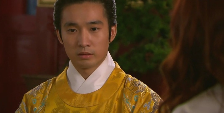 은수(김희선)는 현재시대에서 살다가 최영(이민호)이 데리고 와서 고려시대로 타임슬립 은수(김희선)는 현재시대에서 살다가 최영(이민호)이 데리고 와서 고려시대로 타임슬립