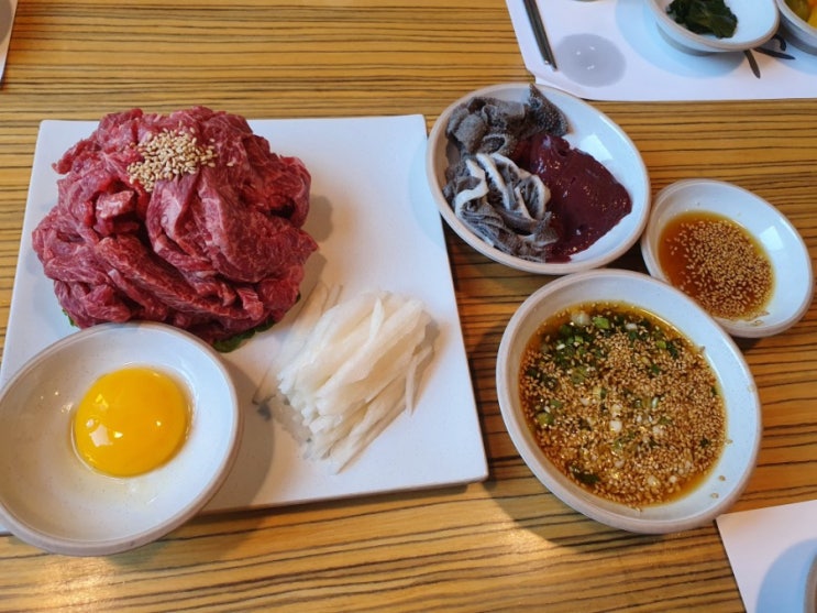 양산 쇠고기 맛집 : 담소 / 화로구이 맛집 / 한우구이 맛집 / 육회 맛집 / 특수부위 맛집 / 남부시장 맛집 / 깔끔하고 모임하기 좋은 곳