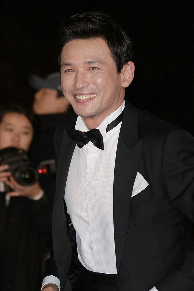  황정민 나이 영화 드라마 부인 아내 직업 김미혜 결혼 키 학력 고향 자녀 아들 몸무게 혈액형 가족관계 데뷔 종교 소속사