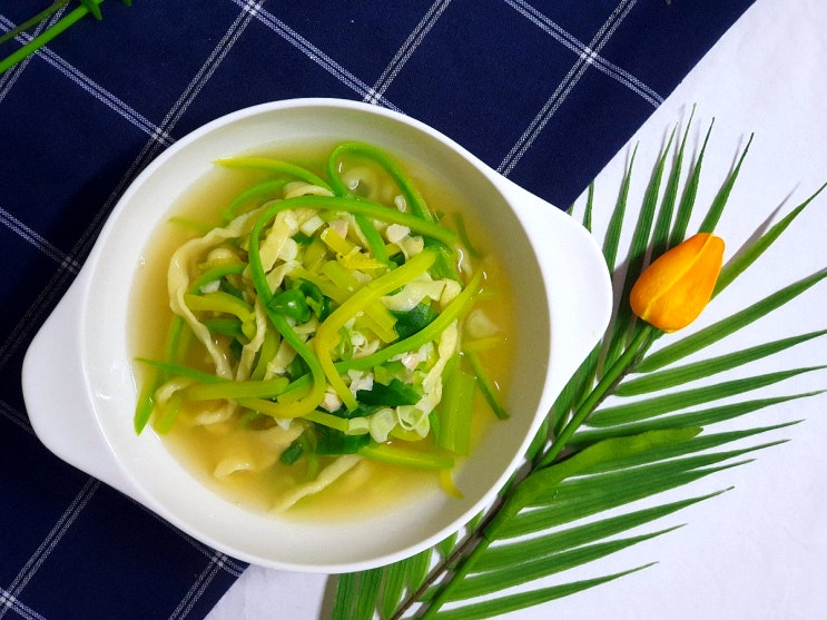  애호박이 통째로! 칼국수 만들기 made by. 집밥홍선생