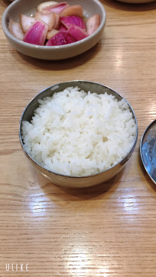 더진국 수육국밥 든든한 국밥 한그릇