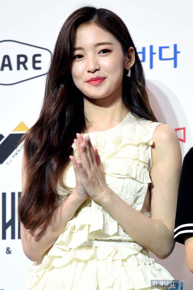 오마이걸 아린 인스타 쌍테 키 엄마 아빠 단발 남동생 나이 학력 본명 오마이걸 아린 인스타 쌍테 키 엄마 아빠 단발 남동생 나이 학력 본명