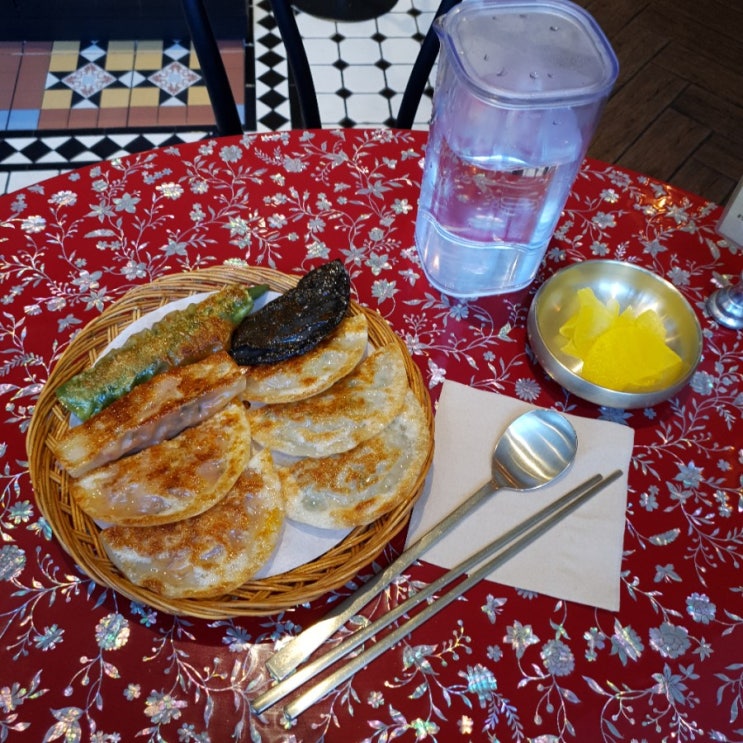  청담동 밥집에서 이영자 만두 먹었는데 맛은 별로 + 주차 정보