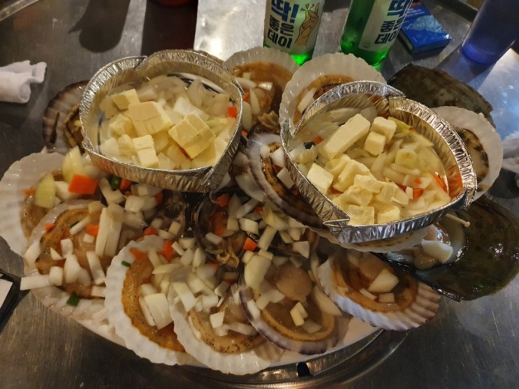 부산 청사포 조개구이 맛집 : 끝집 방갈로 / 바닷가에서 먹는 조개구이 맛집 / 정말 사람 많네요