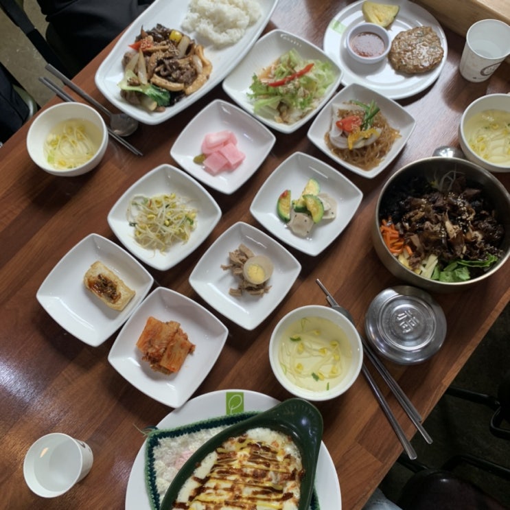  전주 한옥마을 떡갈비 정식, 두리반