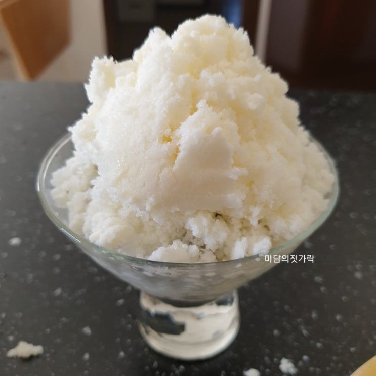  빙수기없이 팥빙수만들기- 안달고 맛있는 우유빙수얼음 비율 이렇게 해보세요~! 기본빙수,과일빙수만드는 방법도!