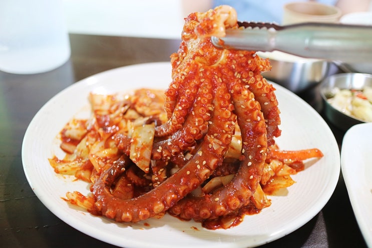  대부도 맛집 산낙지 진리! 대부광산 퇴적암층과 가까운 보물섬식당