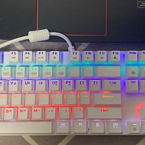 ABKO HACKER K640 축교환게이밍기계식키보드 앱코해커k640 화이트 컬러 이렇게까지 이쁘기 있어?