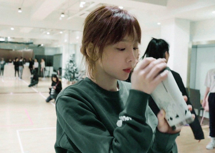 팬들 눈물바다 만드는 태연 비주얼 팬들 눈물바다 만드는 태연 비주얼