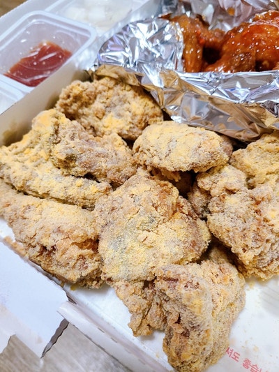 네네치킨 산본역점 사진 4