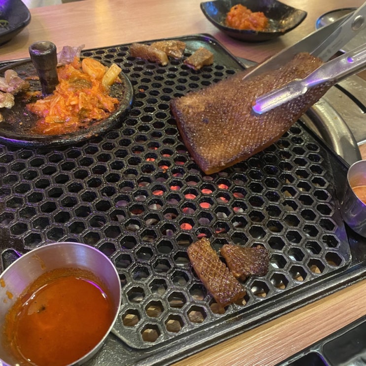 구미 돼지껍데기가 맛있는"청춘 껍데기" 구미 돼지껍데기가 맛있는"청춘 껍데기"