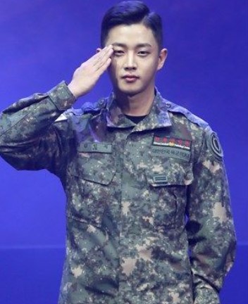 배우 김민석 말년 휴가 중, 몰카범 잡았다 “女 불법 촬영 발견…직접 제압→경찰 인계 배우 김민석 말년 휴가 중, 몰카범 잡았다 “女 불법 촬영 발견…직접 제압→경찰 인계