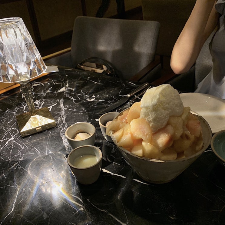  스케줄 청담 복숭아빙수 비주얼 맛집 사진잘나옴ㅎ