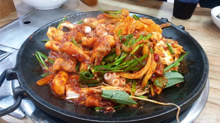  충주 착한낙지 매콤한 낙지볶음과 해물파전 굿굿