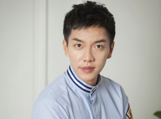 이승기 나이 문채원 키 머리 노래 집 학력 고향 영화 드라마 출연작 나이 키 학력 고향 몸무게 혈액형 가족관계 종교 소속사 데뷔 군대 집 아파트 위치 어디 이승기 나이 문채원 키 머리 노래 집 학력 고향 영화 드라마 출연작 나이 키 학력 고향 몸무게 혈액형 가족관계 종교 소속사 데뷔 군대 집 아파트 위치 어디