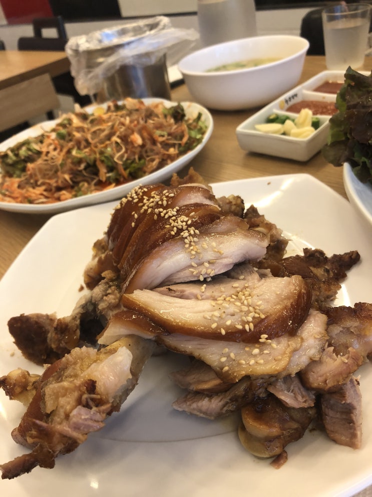  성대역 맛집 황금족발