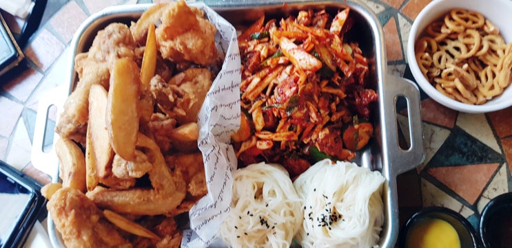  선릉역술집 클라우드비어파크에서 치킨뱅이랑 생맥