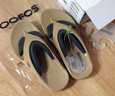  비 오는 날 신기 좋은 "발이 편한 힐링 슈즈 우포스"