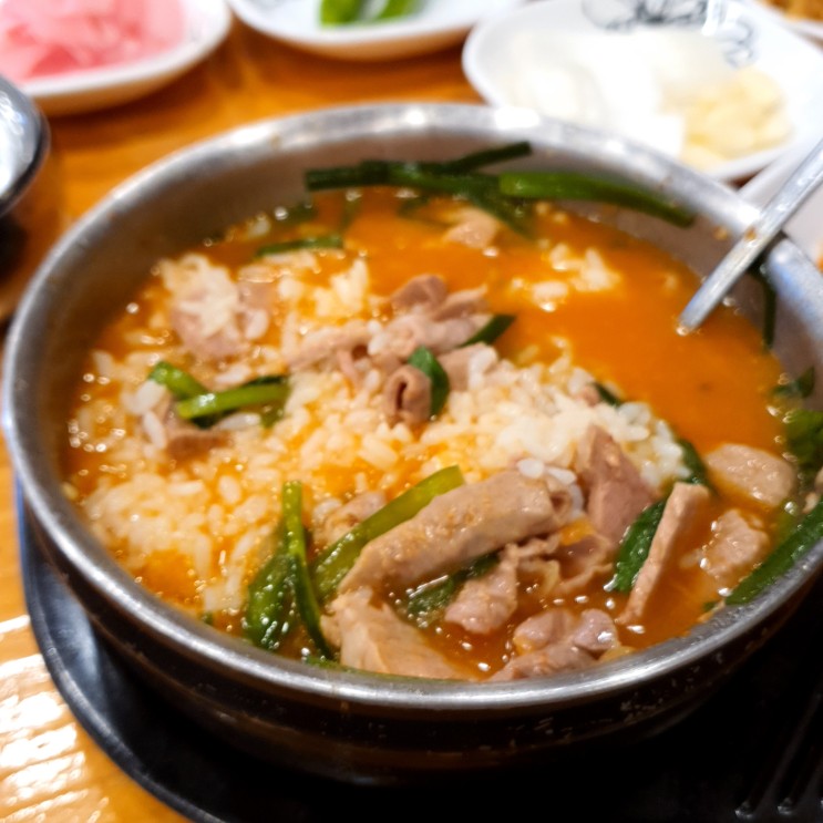 부산 동래 밥집 박가동에서 먹은 찐 돼지국밥 
