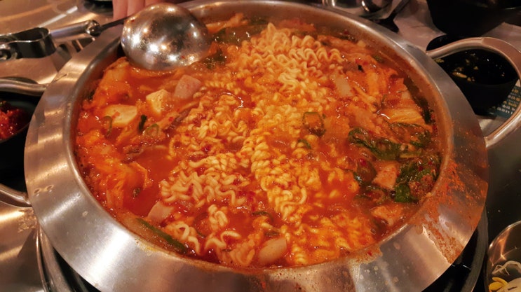 오늘의 런치'대한곱창 런치메뉴 곱창전골' feat.나 혼자 산다 오늘의 런치'대한곱창 런치메뉴 곱창전골' feat.나 혼자 산다