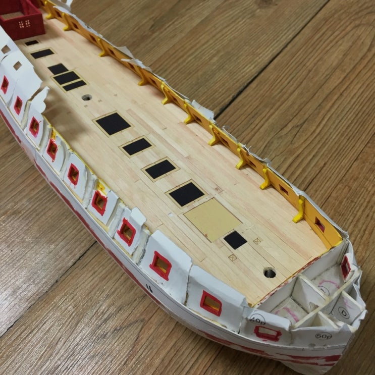  [SHIP YARD]Santa Leocadia 1777 - (2) 갑판, 격자창