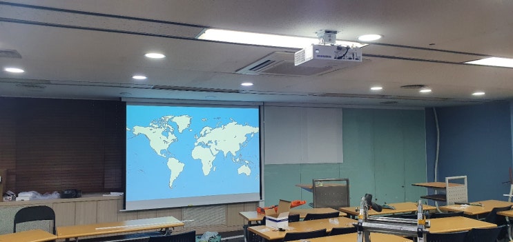  강남 강의실 교육장 빔프로젝터 앰프스피커 120인치 스크린 천장 설치리뷰