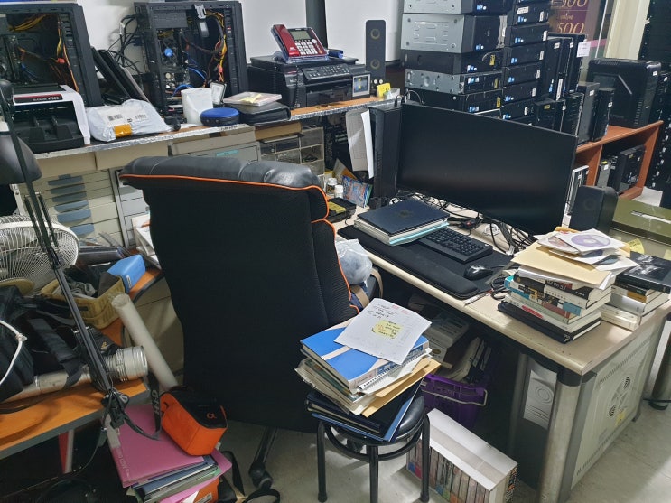  조이컴 사무실 리빌딩중..