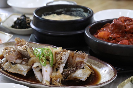  강릉 맛집) 옛우리식당• 강릉먹거리 추천:) 간장양념게장• 꽃게양념게장• 매운갈비찜