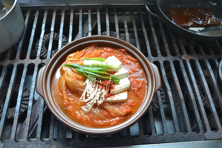  대구 감상동 돈까스 묵은지 김치찌개 환상의조합