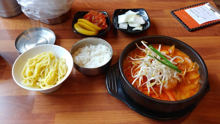  강남반점 뚝배기 짬뽕.