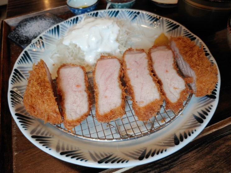  망원시장에서 만난 수준급의 돈카츠 맛집 - 망원역 헤키