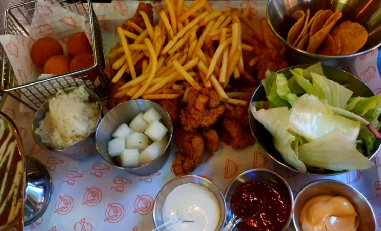  강남역 분위기 좋은 맛집 : 치킨앤카레군/서이추환영