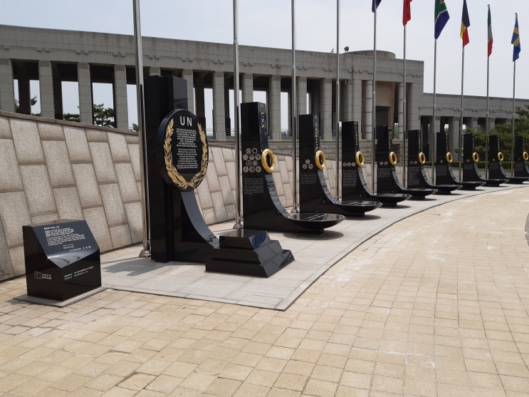 전쟁기념관 탐방 * 6·25전쟁 참전국 기념비