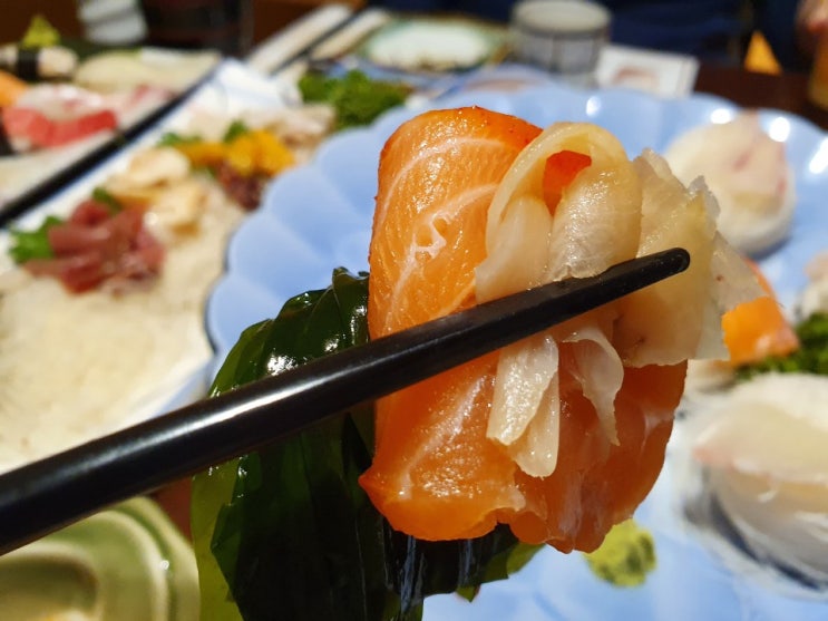  서초동일식맛집 강남역 가족모임장소